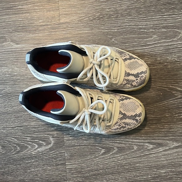 Air Jordan 11 low - Picture 4 of 6